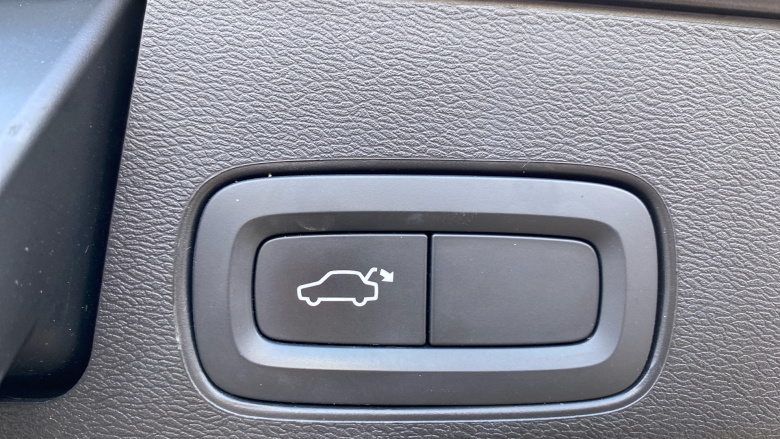 Volvo Xc60 2.0 T6 RC PHEV Inscription Expression 5dr AWD Auto Estate